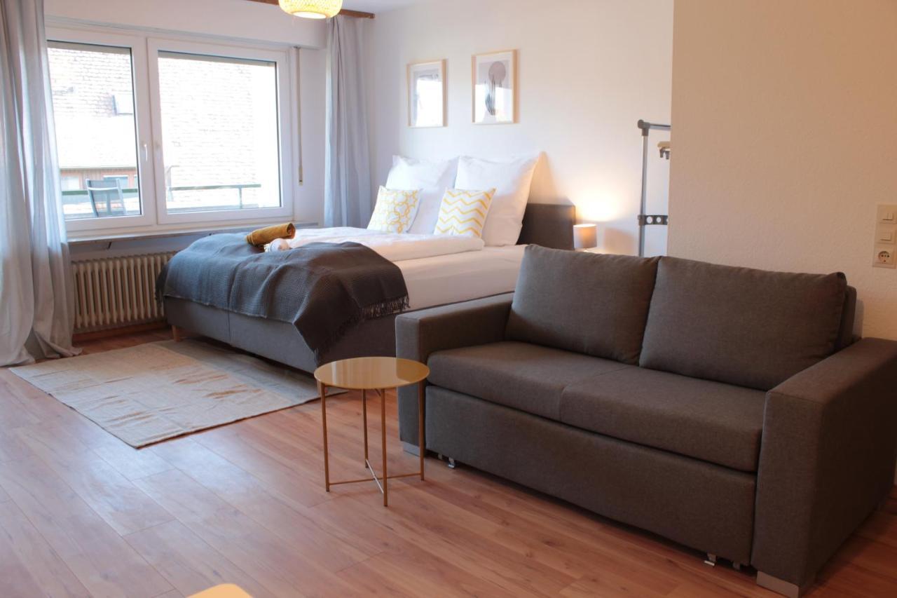 Zentral. Stylisch. Balkon & Parkplatz. Netflix Apartment Holzgerlingen Exterior photo
